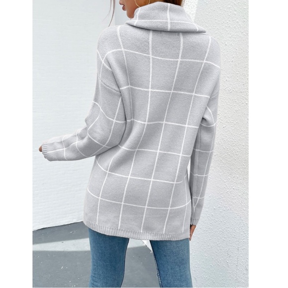Grey Grid Printed Long Sweater Plaid Pattern Split Sides Pullover Turtleneck - Picture 5 of 16
